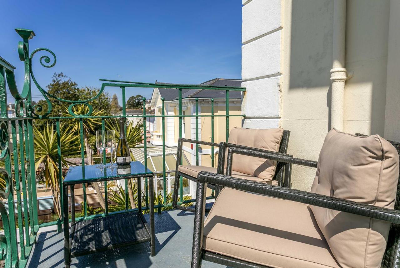 The Torcroft Bed & Breakfast Torquay Exterior photo