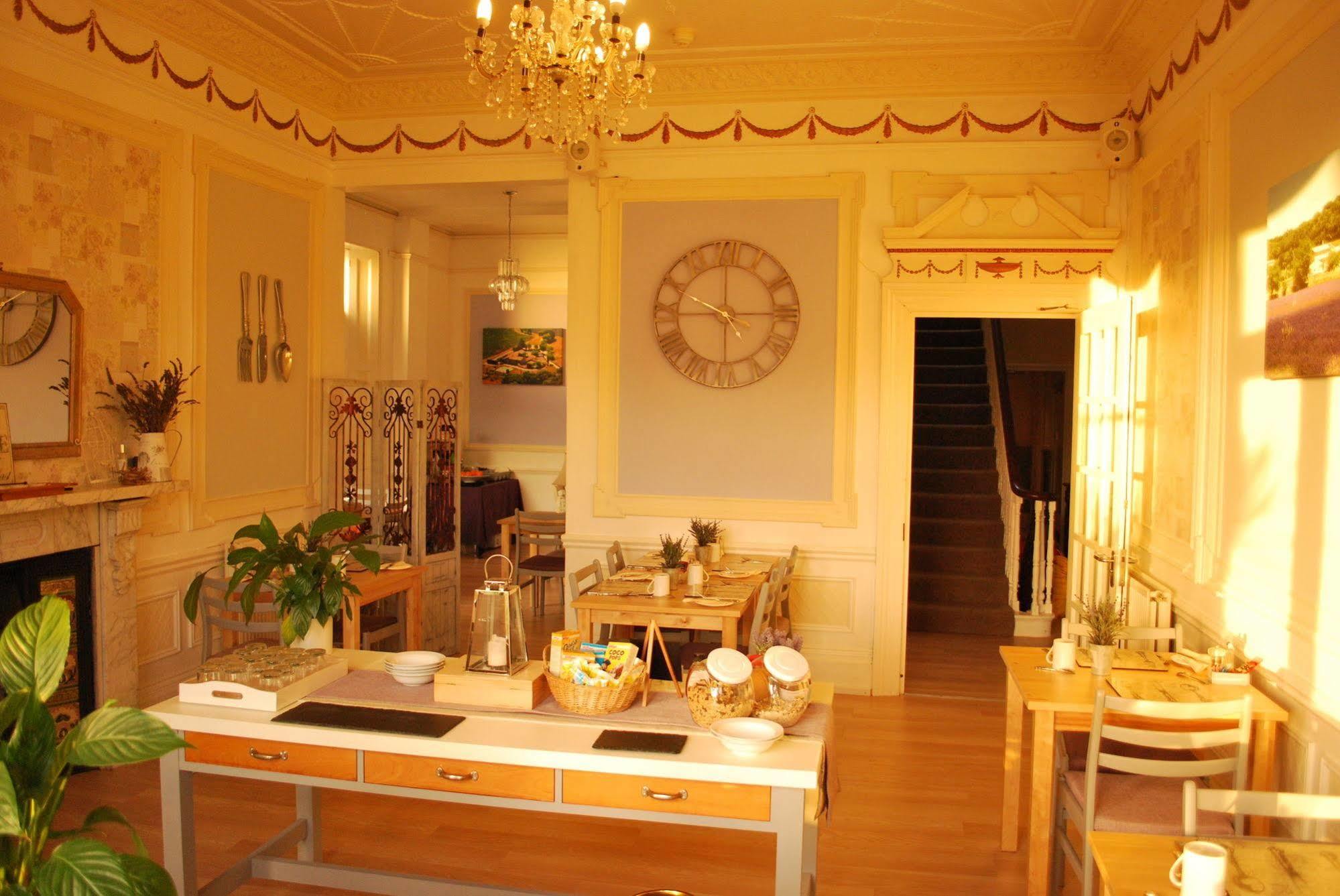 The Torcroft Bed & Breakfast Torquay Exterior photo