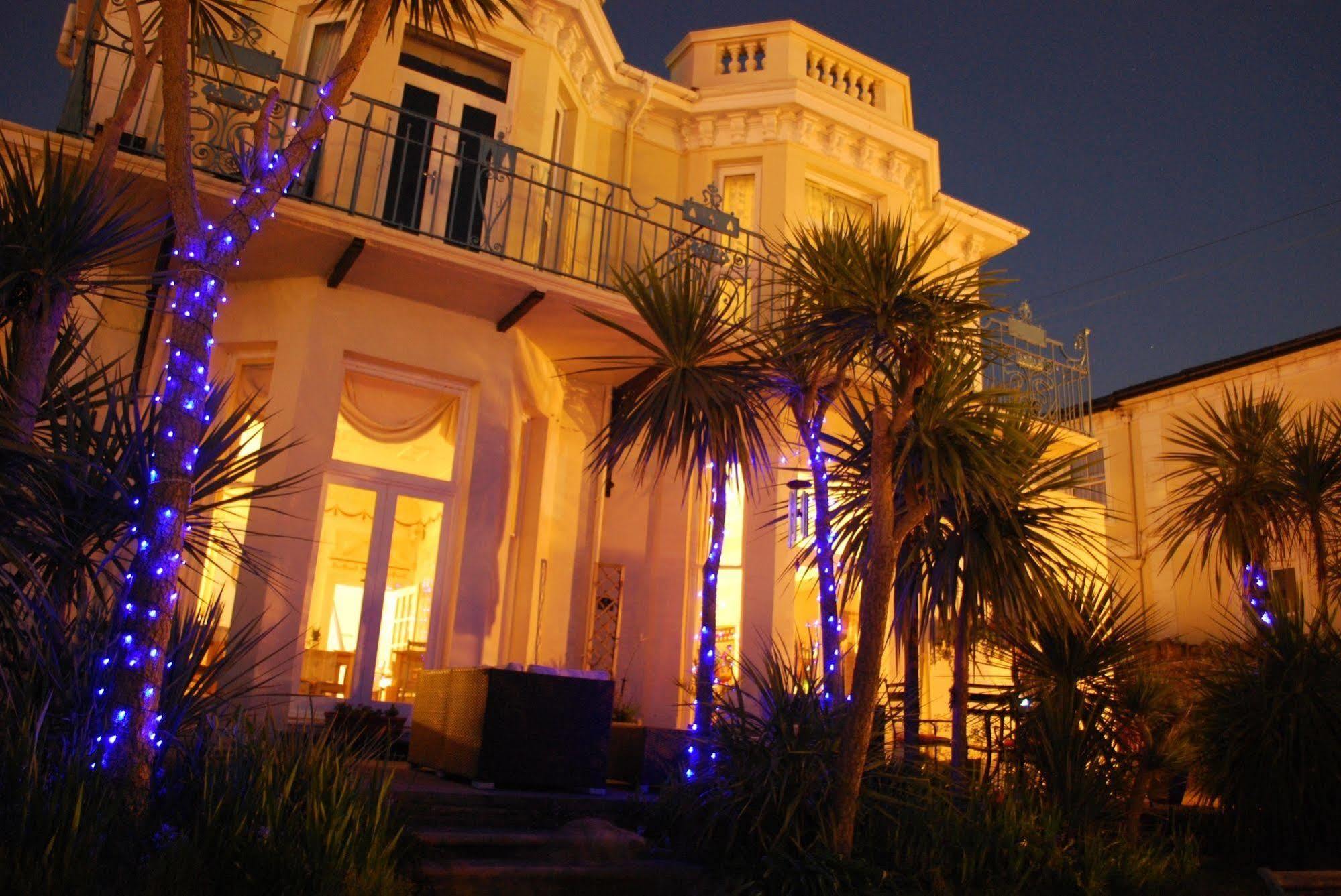 The Torcroft Bed & Breakfast Torquay Exterior photo